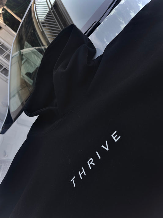 NKのTHRIVEパーカー